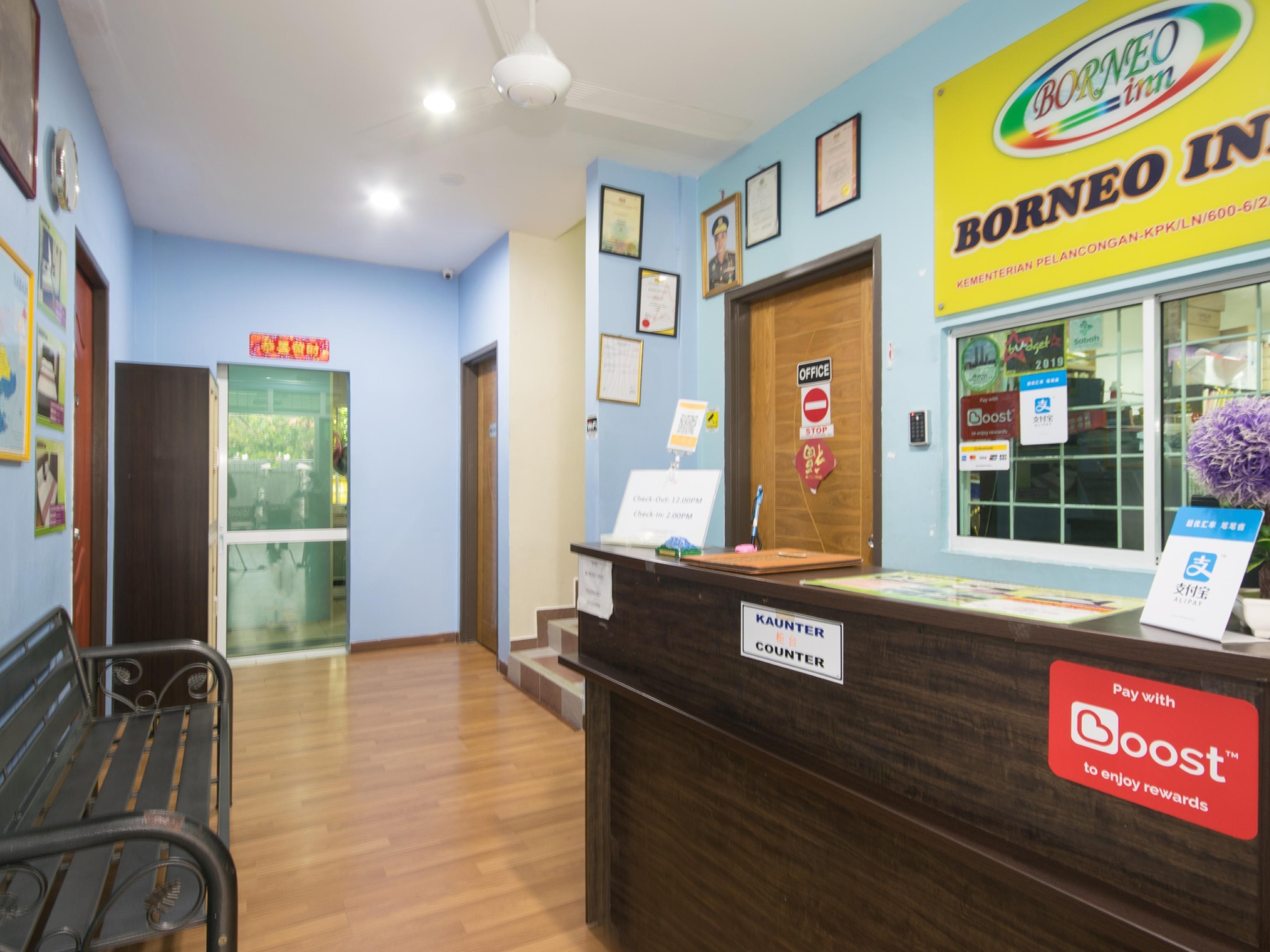 Borneo Inn Kota Kinabalu Exterior foto