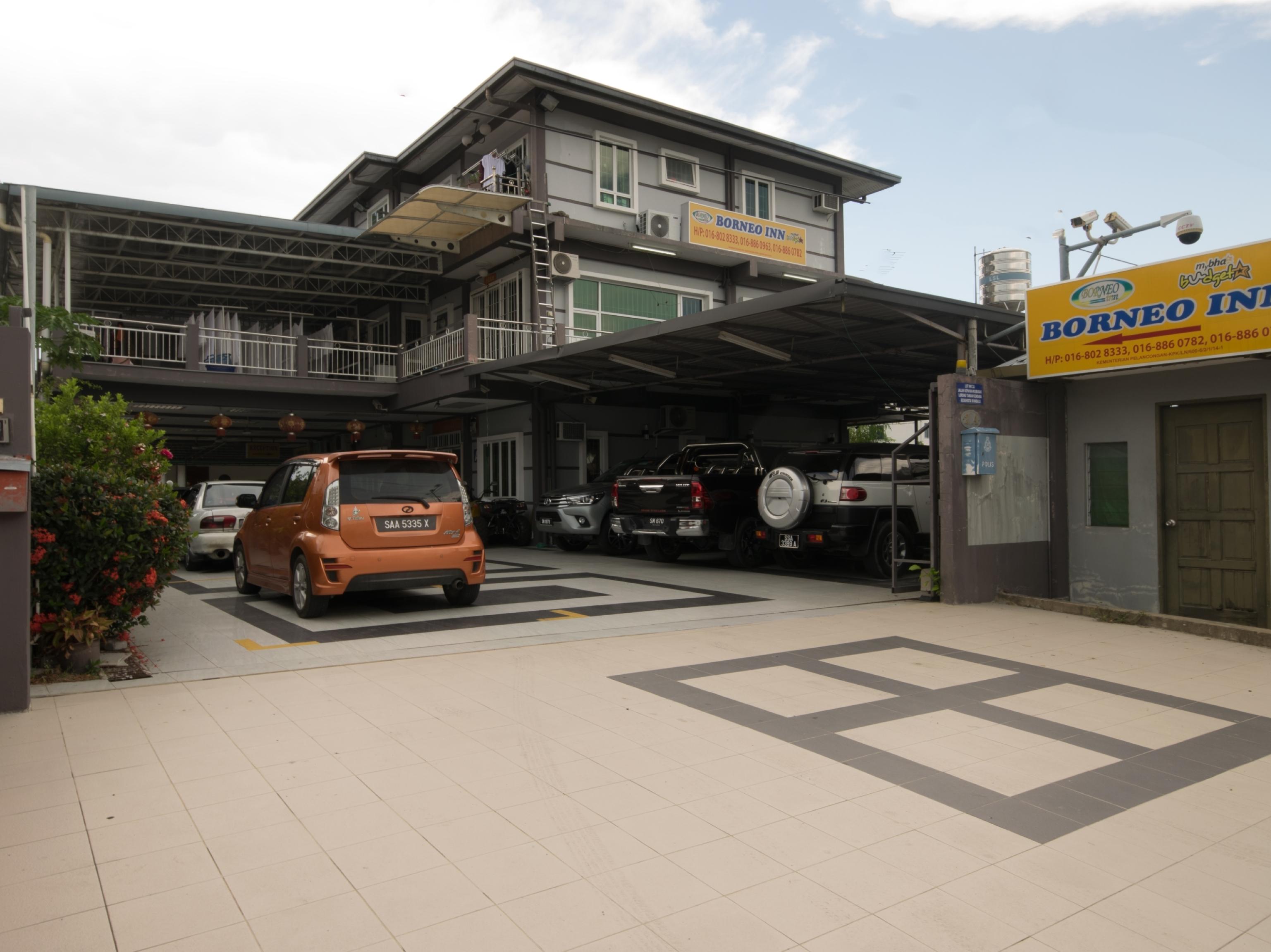 Borneo Inn Kota Kinabalu Exterior foto