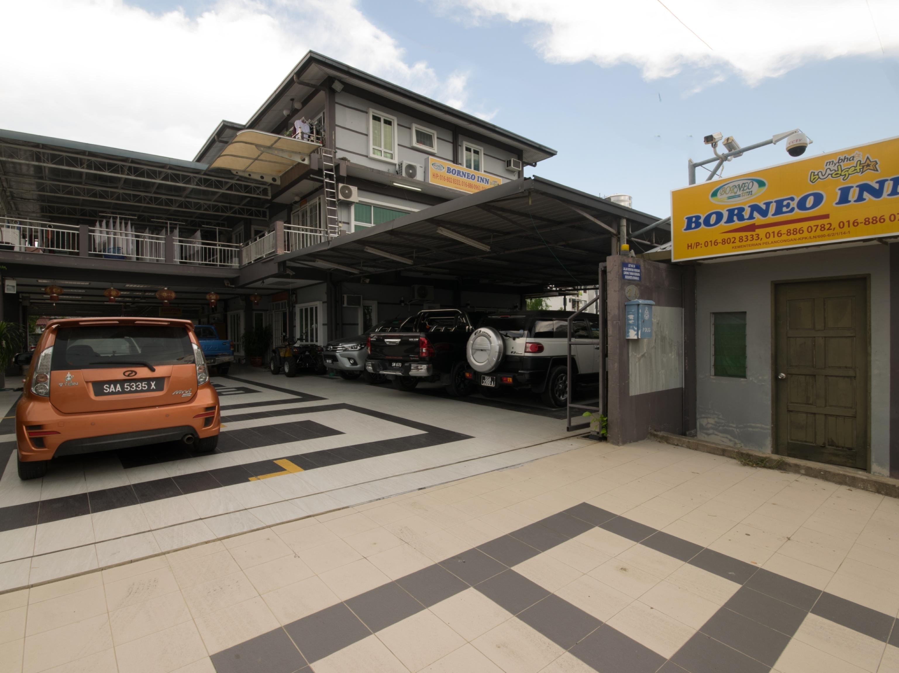 Borneo Inn Kota Kinabalu Exterior foto