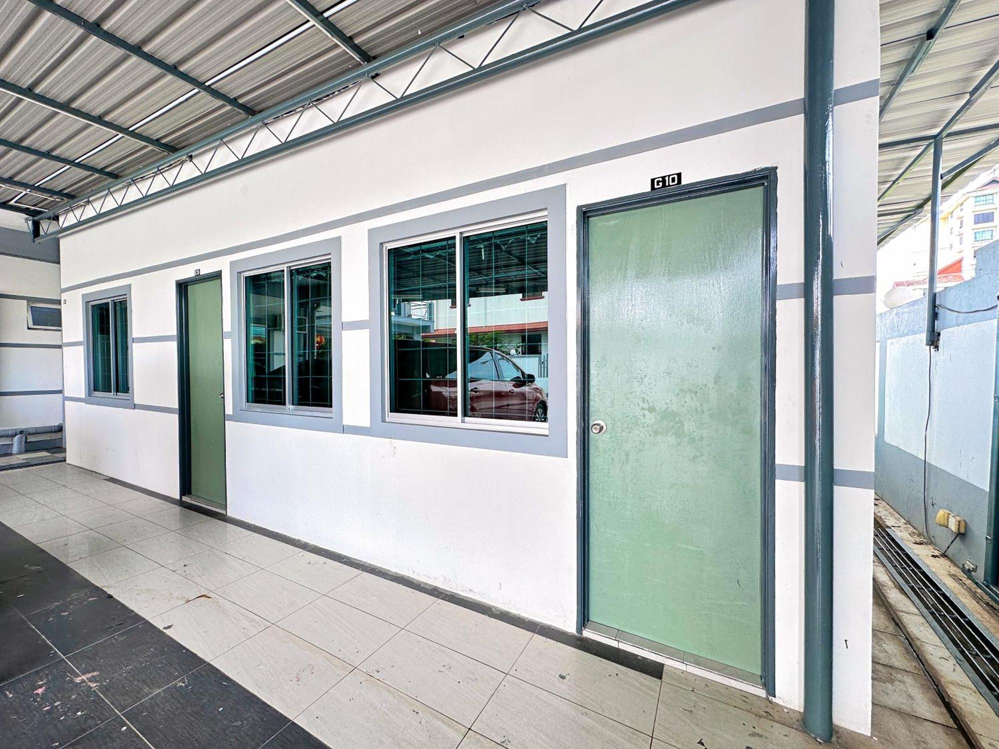 Borneo Inn Kota Kinabalu Exterior foto